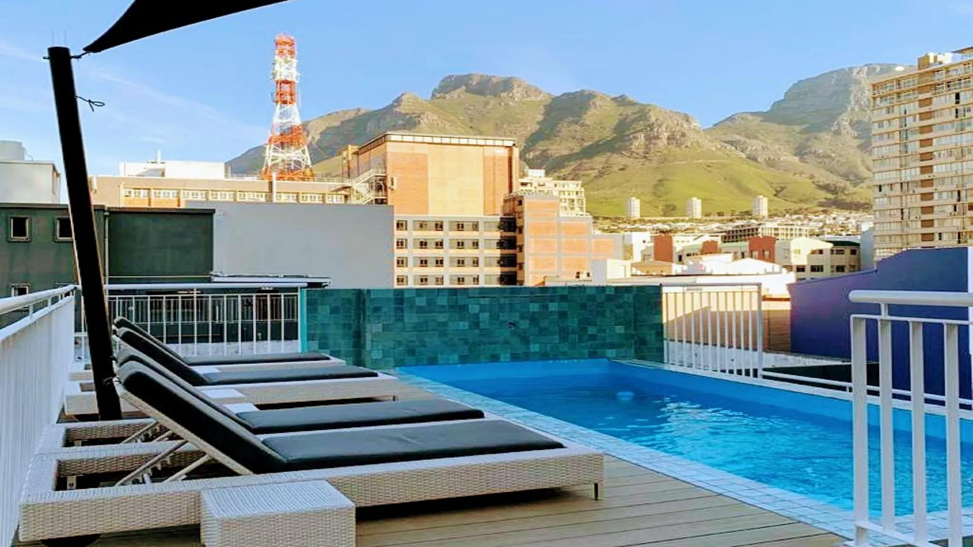 Urban Oasis At Windburg Suites Città del Capo